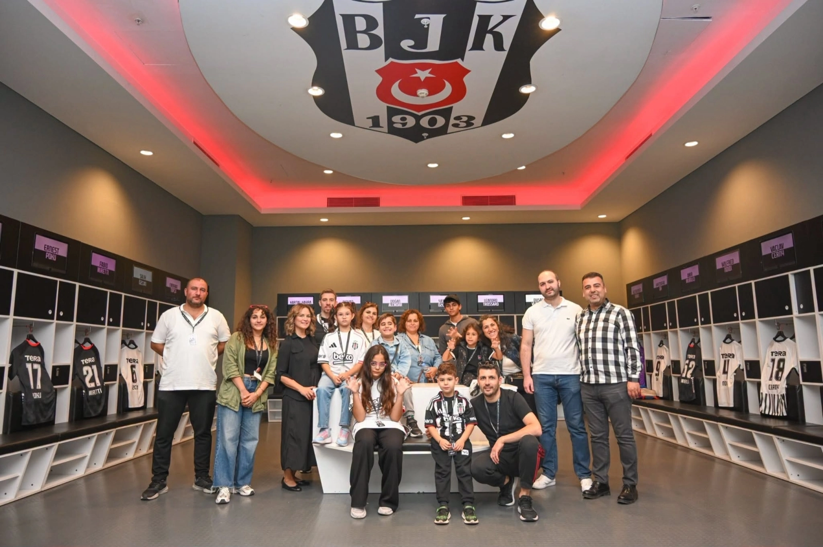 Beşiktaş Belediyesi’nden Çocuklara Tüpraş Stadyumu ve Müze Gezisi