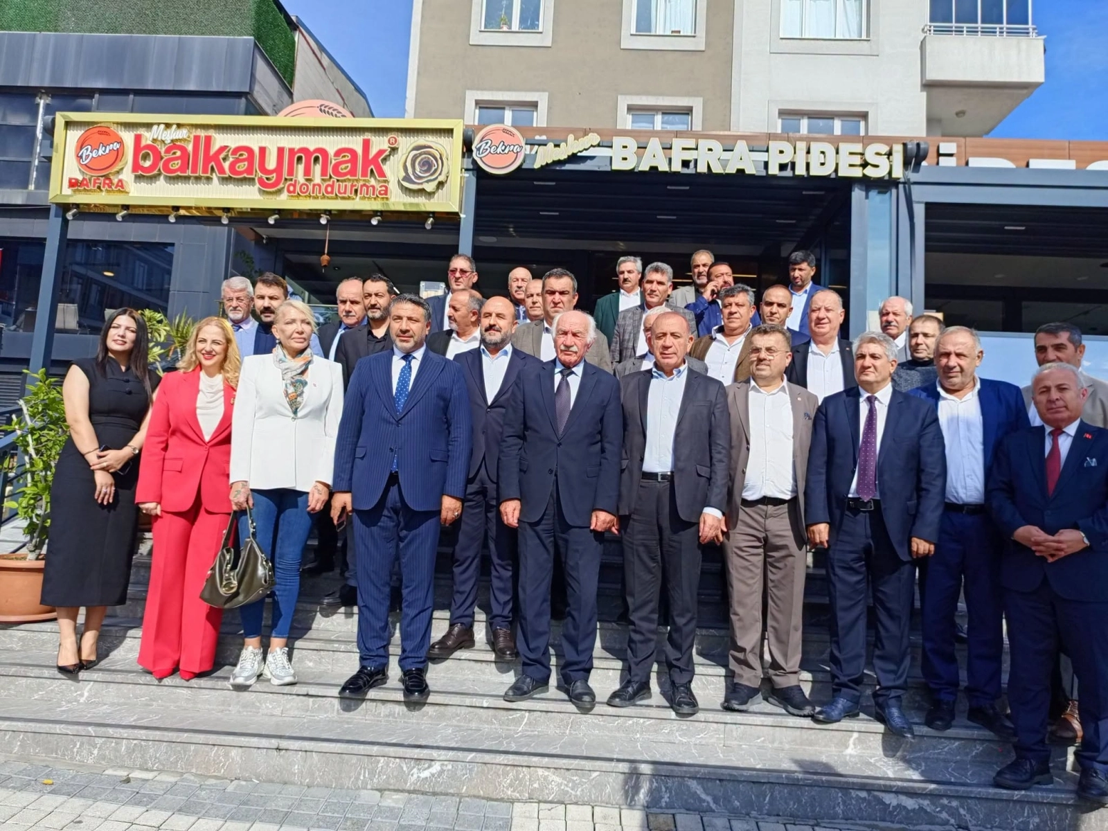 Gürsel Tekin Beylikdüzü’nde Kanaat Önderleriyle Buluştu