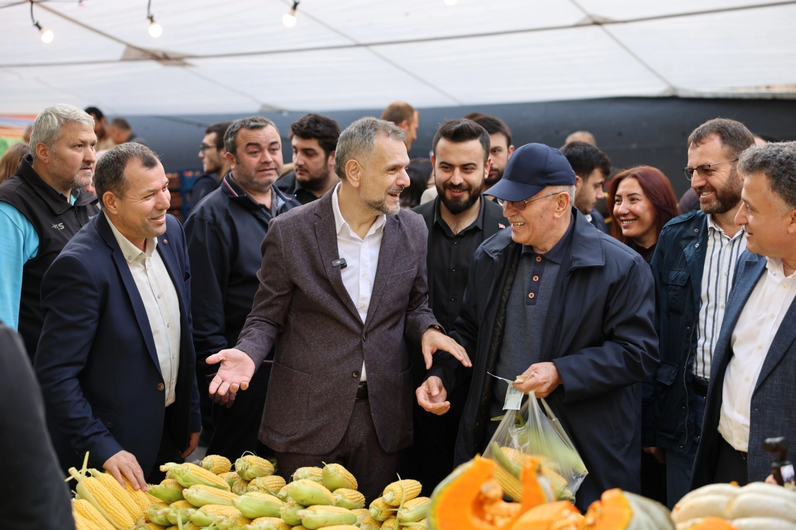 İbrahim Akın’dan Bayrampaşalılara açık davet: Komşularımızı dinliyoruz