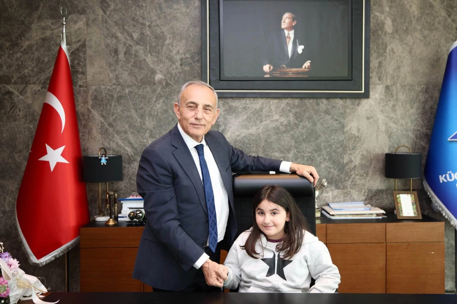 Kemal Çebi’den Dünya Kız Çocukları Günü Mesajı: “Kız Çocuğu Güldüğünde, İçimizde Umut Büyür”