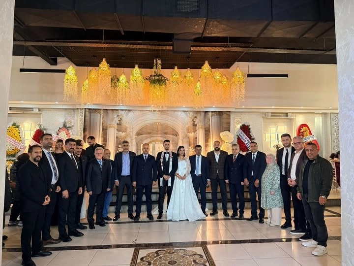BBP Sultangazi İlçe Başkanı Yakup Yılmaz, Gültekin ve Aydın Ailelerinin Mutluluğuna Ortak Oldu