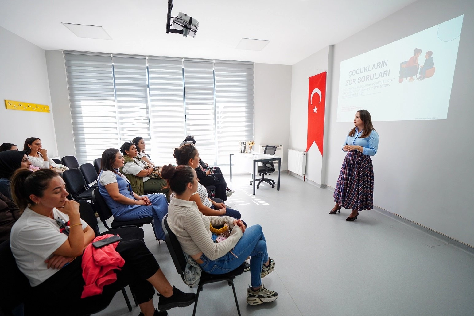 BEYLİKDÜZÜ’NDE AİLE İÇİ İLETİŞİMİ GÜÇLENDİREN ETKİNLİKLER