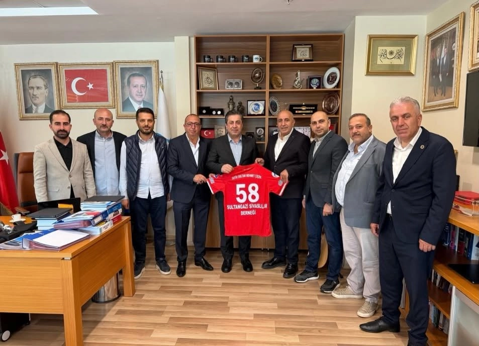 Cihan Baş’tan Fatih Sultan Mehmet Çiçek’e Sivas Formasıyla Anlamlı Davet