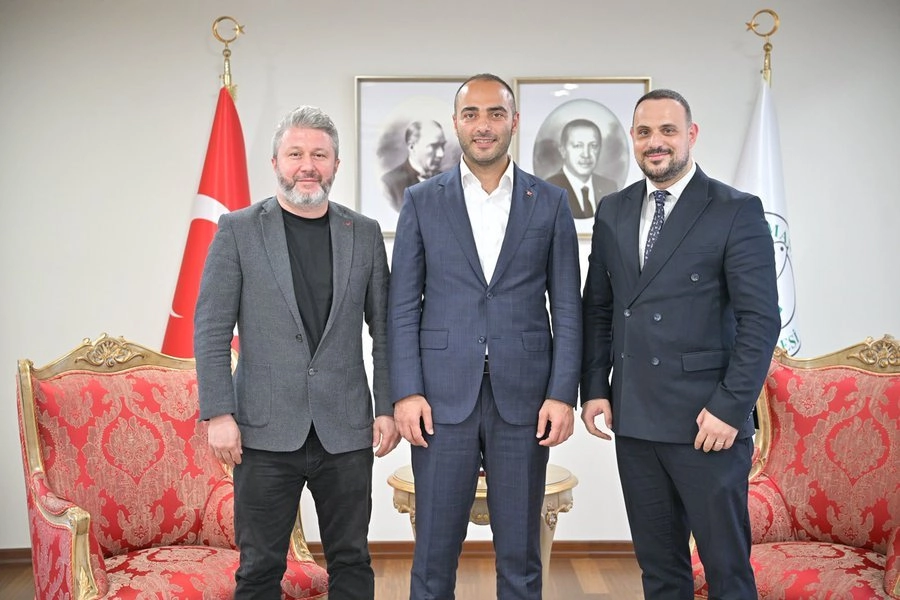Gaziosmanpaşa Belediye Başkan Vekili Eray Karadeniz, TOKİ Bağlarbaşı 7B Vadi Evleri Sakinlerinin Taleplerini Dinledi
