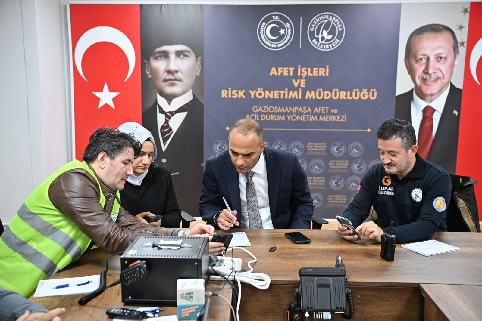 Gaziosmanpaşa’da Sağanak Alarmı! Başkan Vekili Eray Karadeniz: “Tüm Ekiplerimizle Teyakkuz Halindeyiz”
