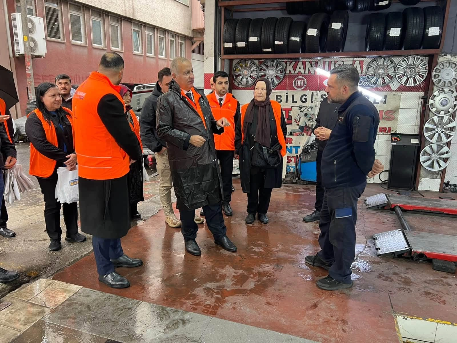İsmail Ergüneş’ten Havuzbaşı Sanayi Bölgesi’nde Esnaf Ziyareti