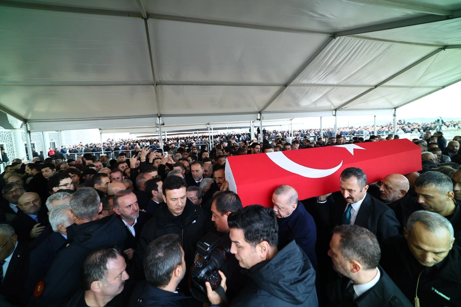 Üsküdar Belediye Başkan Vekili Dündar Ziya Gültekin Dualarla Son Yolculuğuna Uğurlandı