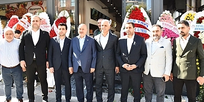 Bağcılar’da Lezzet Buluşması: Hakan Mamaş ve Ahmet Memiş Açılışa Katıldı