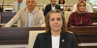 CHP Sultangazi Belediye Meclis Üyesi Züleyha Altundal’dan CHP’de Kalma Kararı