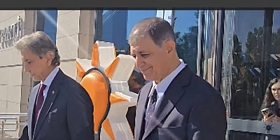 Dursun Bulut’tan Cemil Tugay’a Sert Eleştiri: “Farz Edin ki Cemil Tugay Bed-Maye!”