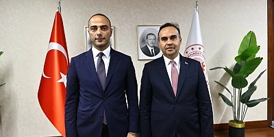 Eray Karadeniz’den Bakan Mehmet Fatih Kacır’a Ziyaret: Gaziosmanpaşa’nın Yeni Projeleri Görüşüldü