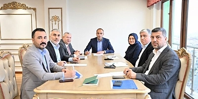 Gaziosmanpaşa’da Hizmet ve Proje Seferberliği: Eray Karadeniz Çalışmaları Değerlendirdi            Bu kişiliği beğeniyor musun?