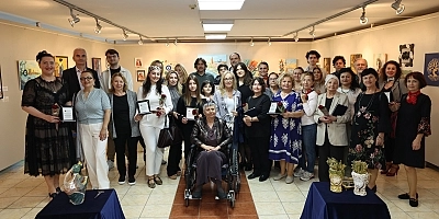 Küçükçekmece’de “Nazarın Evrensel Sanatı” Sergisi Sanatseverlerle Buluştu