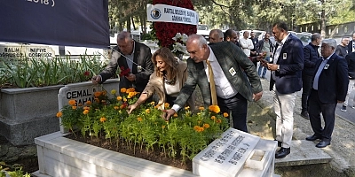 Merhum Cemal Şahan Kabri Başında Anıldı