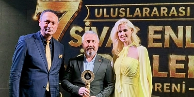Nail Baki Demir’e Sivas’ın Enleri Konseyi’nden Anlamlı Ödül