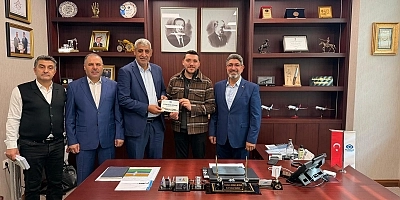  Nurettin Narin, Sultangazi Belediyesi Özel Kalem Müdürü Furkan Gökay Arslan’ı ziyaret ederek  Erzurum Yöresel Günleri’nin davetiyesini takdim etti.