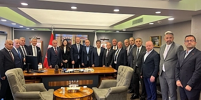 Süleyman Soylu’dan İSTESOB Başkanı Mustafa Keskin’e Hayırlı Olsun Ziyareti
