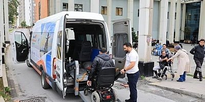 Sultangazi Belediyesi’nden Engelsiz Komşularına Ücretsiz Servis Desteği