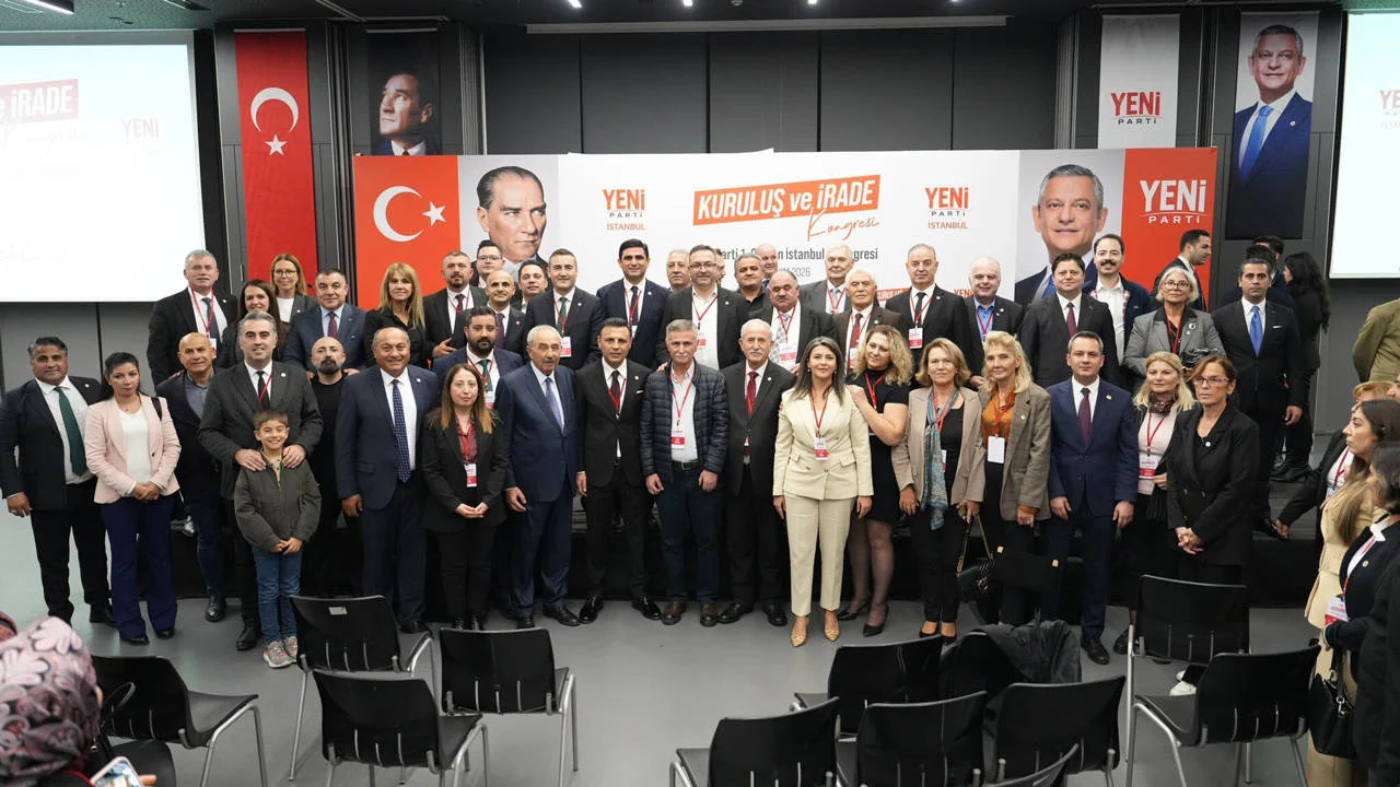 YENİ Parti İstanbul 1. Olağan İl Kongresi Tamamlandı: Özgür Çelik Yeniden İl Başkanı Seçildi