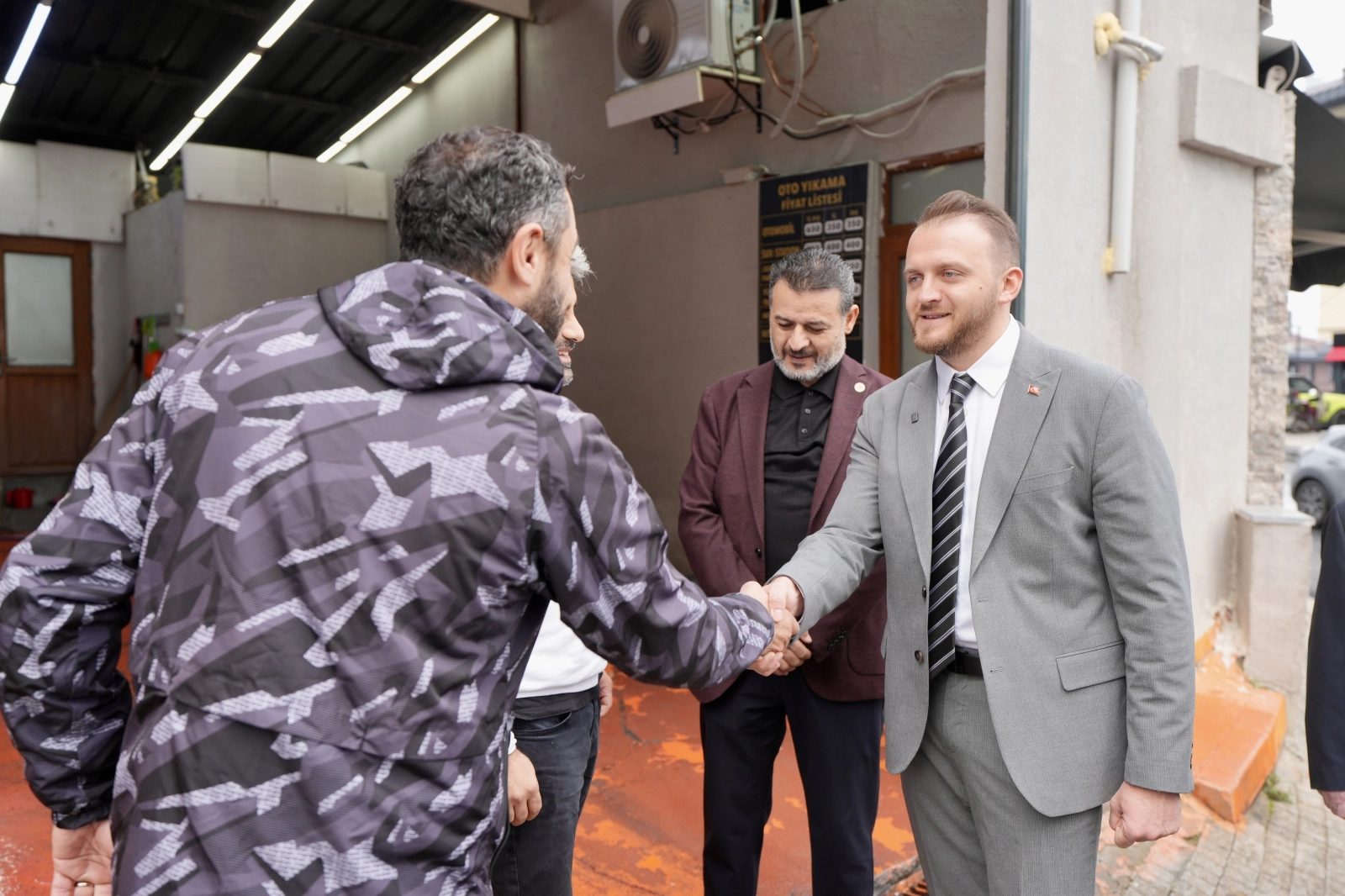 ÜSKÜDAR BELEDİYESİ’NİN “SAHA SEFERBERLİĞİ” TÜM HIZIYLA SÜRÜYOR